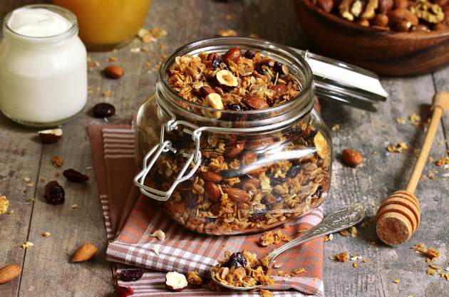 Granola s jablkami a škoricou Granola s jablkami a škoricou