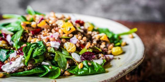 Stredomorský Quinoa šalát Stredomorský Quinoa šalát