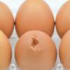 Sú puknuté vajíčka vhodné na konzumáciu?