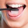 Zabúdate pri čistení zubov na jazyk? Akých ďalších chýb sa ešte dopúšťate?
