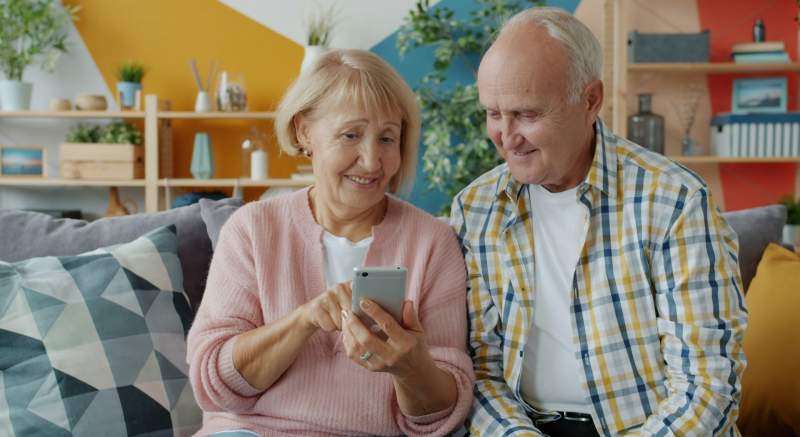 Sivý zákal: prvé príznaky, ktoré ľudia často prehliadajú